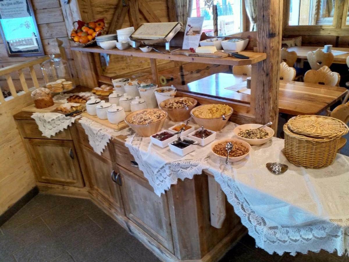 Rifugio Salei Hotel Canazei Ngoại thất bức ảnh